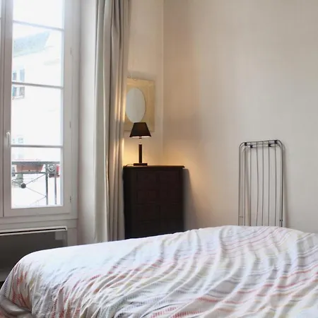 Charming Bright Apt In The Marais Apartment Paris